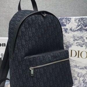 DIOR RIDER BACKPACK
Black Dior Oblique Jacquard